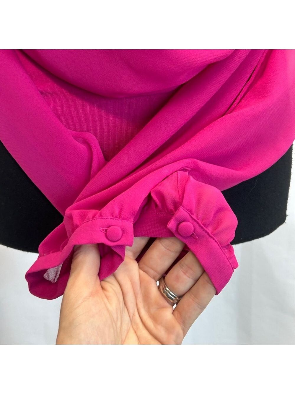 Marciano for Guess pink draped wrap V neck grommet cutout long sleeve bodysuit M - Picture 5 of 14